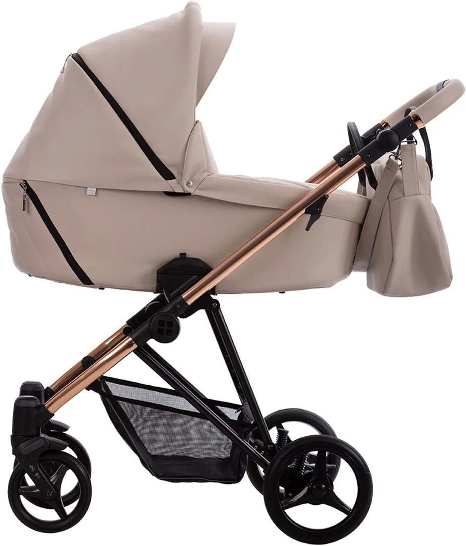 

Универсальная коляска BEBETTO Yoddi Premium Class (2 в 1, 01 бежевая кожа/рама бронза)