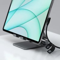 Кабель Satechi Right Angle Data and Charging Cable USB Type-C - USB Type-C AP-YCR100K (1 м, черный)