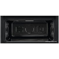 Микроволновая печь Electrolux EVM8E08Z