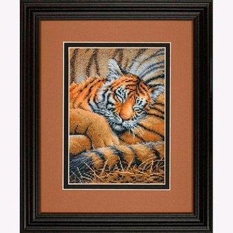 Набор для вышивания Dimensions Спящий тигренок 70-65105