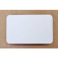 Управляемый коммутатор 2-го уровня Ubiquiti UniFi Switch Lite 8 POE