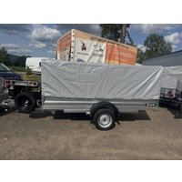 Одноосный прицеп AvtoS A30М1B (3000x1300x300, R16, ресс. AL-KO, тент 800мм)