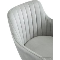 Офисное кресло AMI Босс (светло-серый)