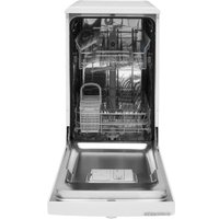 Отдельностоящая посудомоечная машина Indesit DSCFE 1B10 RU