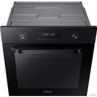 Электрический духовой шкаф Samsung NV68R2340RB