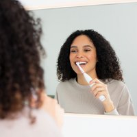 Электрическая зубная щетка Beurer TB 30