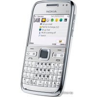 Телефон Nokia E72