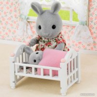 Аксессуары для кукольного домика Sylvanian Families Детская кроватка 5152