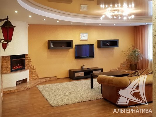 3-комн. квартира, 122.9 м², Брест ул. Комсомольская