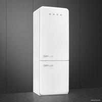 Холодильник Smeg FAB38RWH5