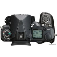 Зеркальный фотоаппарат Pentax K-3 Mark III Power Kit (черный)