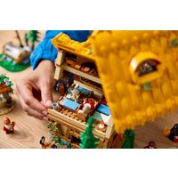 Конструктор LEGO Disney 43242 Домик Белоснежки и семи гномов