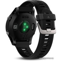 Умные часы Garmin Forerunner 935 (черный)