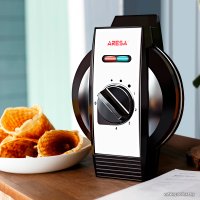 Вафельница Aresa AR-2803