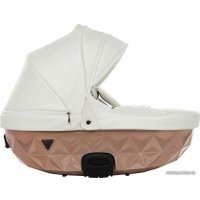 Универсальная коляска Junama Glow V2 (2 в 1, белый/матовая медь)