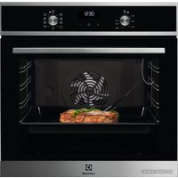 Электрический духовой шкаф Electrolux EOE5C71X