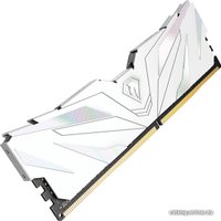 Оперативная память Netac Shadow II White 16ГБ DDR4 2666 МГц NTSWD4P26SP-16W