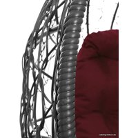 Кресло M-Group Кокос на подставке 11590302 (серый ротанг/бордовая подушка)