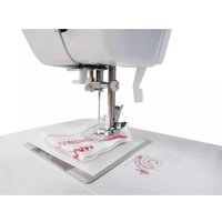 Электронная швейная машина Juki HZL-HD40