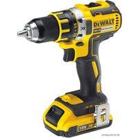 Дрель-шуруповерт DeWalt DCD790D2 (с 2-мя АКБ, кейс)