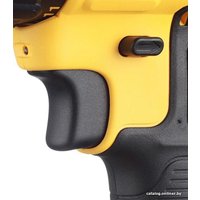 Дрель-шуруповерт DeWalt DCD771D2 (с 2-мя АКБ 2 Ah)