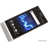 Телефон Sony Xperia P LT22i