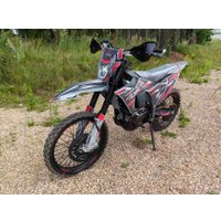 Мотоцикл Nine Fox Strider 450 (черный/красный)