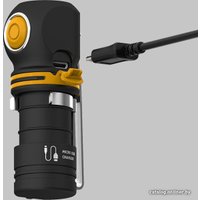 Фонарь Armytek Elf C1 Micro USB (теплый)