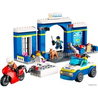 Конструктор LEGO City 60370 Побег из полицейского участка