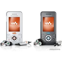 Кнопочный телефон Sony Ericsson W580i Walkman