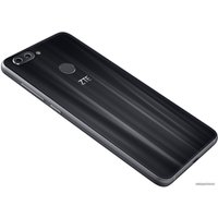 Телефон ZTE Blade V9 (черный)