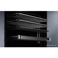 Электрический духовой шкаф Electrolux EOB9S31WX