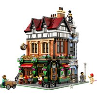 Конструктор LEGO Icons 10350 Тюдоровский угол