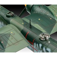 Сборная модель Revell 03913 Тяжелый бомбардировщик Heinkel He177 A-5 Greif