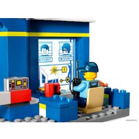 Конструктор LEGO City 60370 Побег из полицейского участка