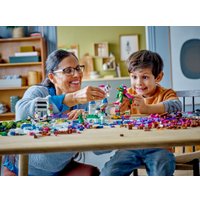 Конструктор LEGO Classic 11033 Творческая Вселенная фантазии