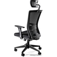 Офисное кресло UNIQUE Ergonic (черный)