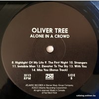  Виниловая пластинка Oliver Tree - Alone In A Crowd (красно-черно-синий винил)