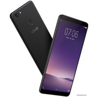 Телефон Vivo V7+ 4GB/64GB (черный)