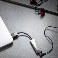 Портативный усилитель Astell&Kern PEE51