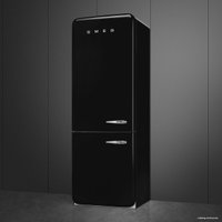 Холодильник Smeg FAB38LBL5