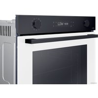 Электрический духовой шкаф Samsung NV7B4120ZAW/WT