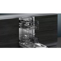 Встраиваемая посудомоечная машина Siemens SR61HX4DKR