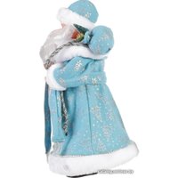 Кукла Зимнее волшебство В синей шубке с подарками 43 см (голубой)