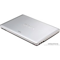 Ноутбук Sony VAIO VPC-EB1S1R/WI