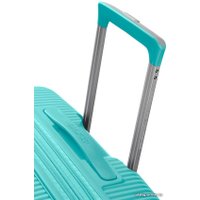 Чемодан-спиннер American Tourister Soundbox Poolside Blue 55 см