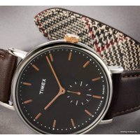 Наручные часы Timex TW2R38100