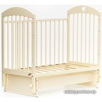 Классическая детская кроватка Bambini М 01.10.20 (слоновая кость)