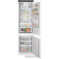 Холодильник Electrolux GreenZone 700 CustomFlex ENP7MD19S