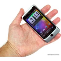 Смартфон HTC Desire Z